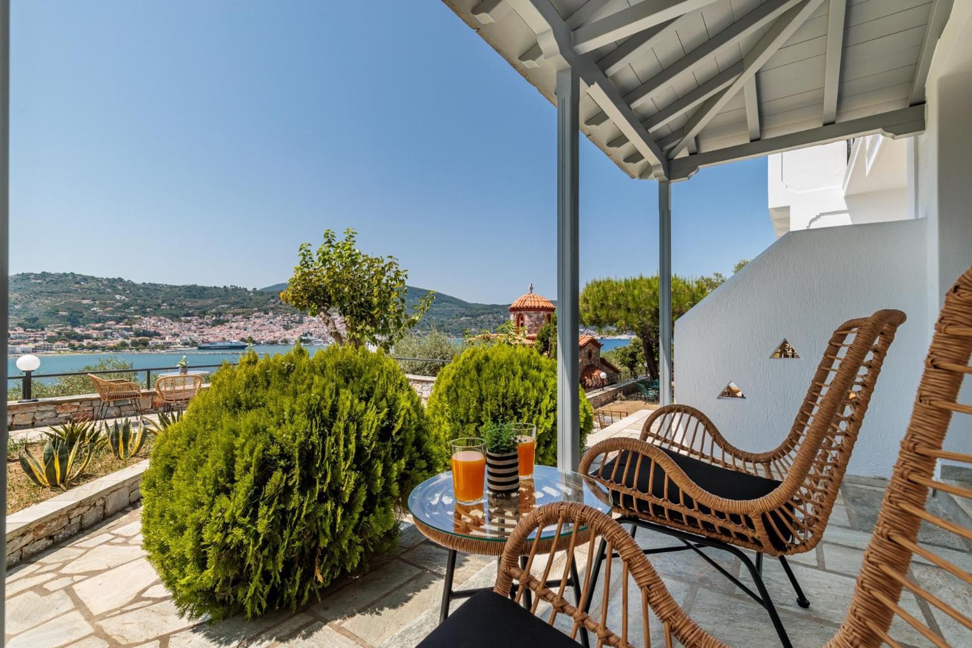 Ourania Studios & Apartments Skopelos stad Exteriör bild