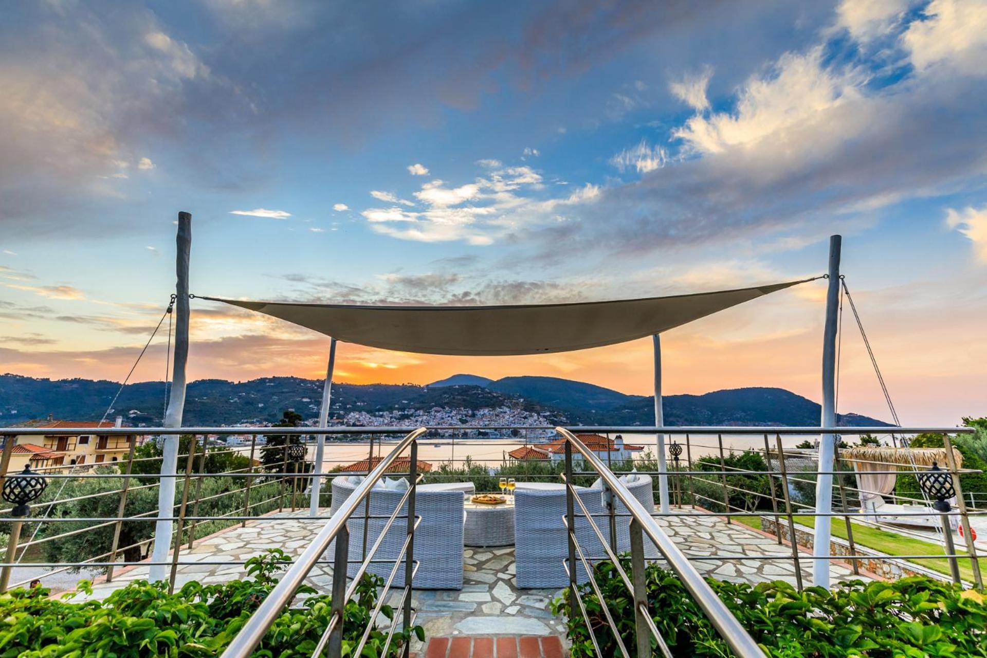 Ourania Studios & Apartments Skopelos stad Exteriör bild