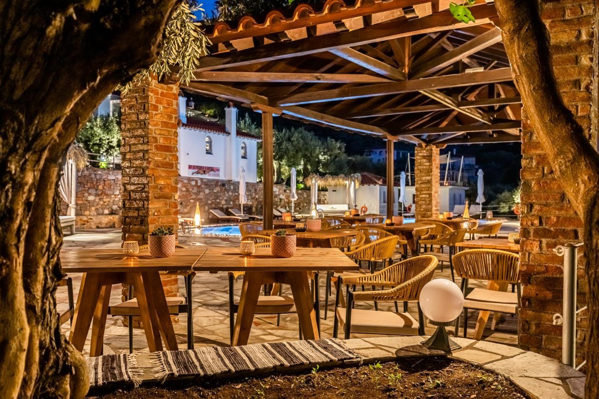 Ourania Studios & Apartments Skopelos stad Exteriör bild